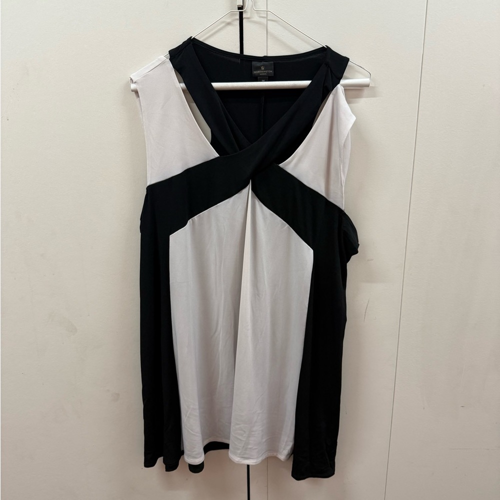 Elegant Black and White Women's Top
